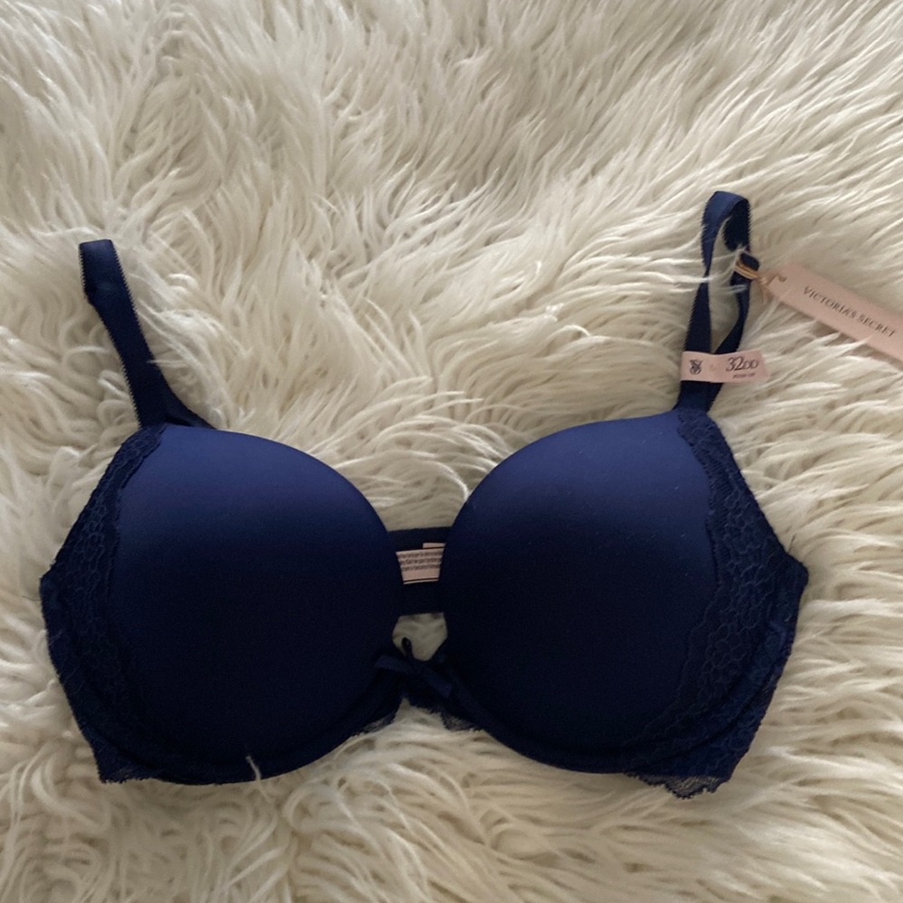VICTORIA SECRET DREAM ANGELS PUSH UP BRA SIZE 32DD BRAND NEW